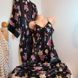 VTG L.A. Intimates Silky Satin Maxi Chemise & Robe Set Size M Black Floral